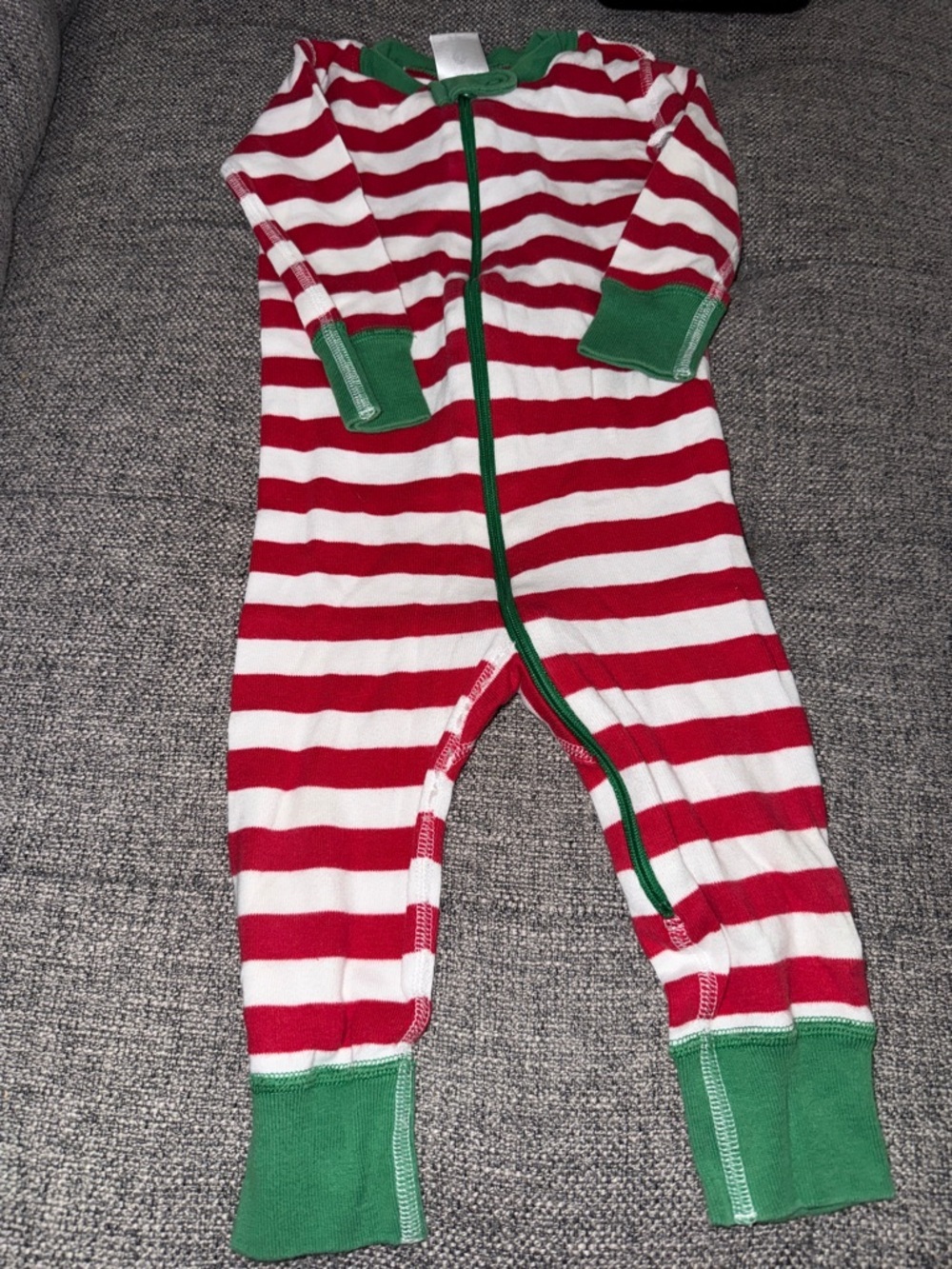 Hannah Andersson red and white Christmas one piece pajamas 12-18 months